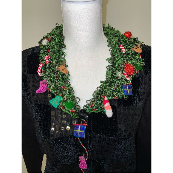 Women’s Holiday 3D buttons Christmas Sweater LARGE - Picture 2 of 12